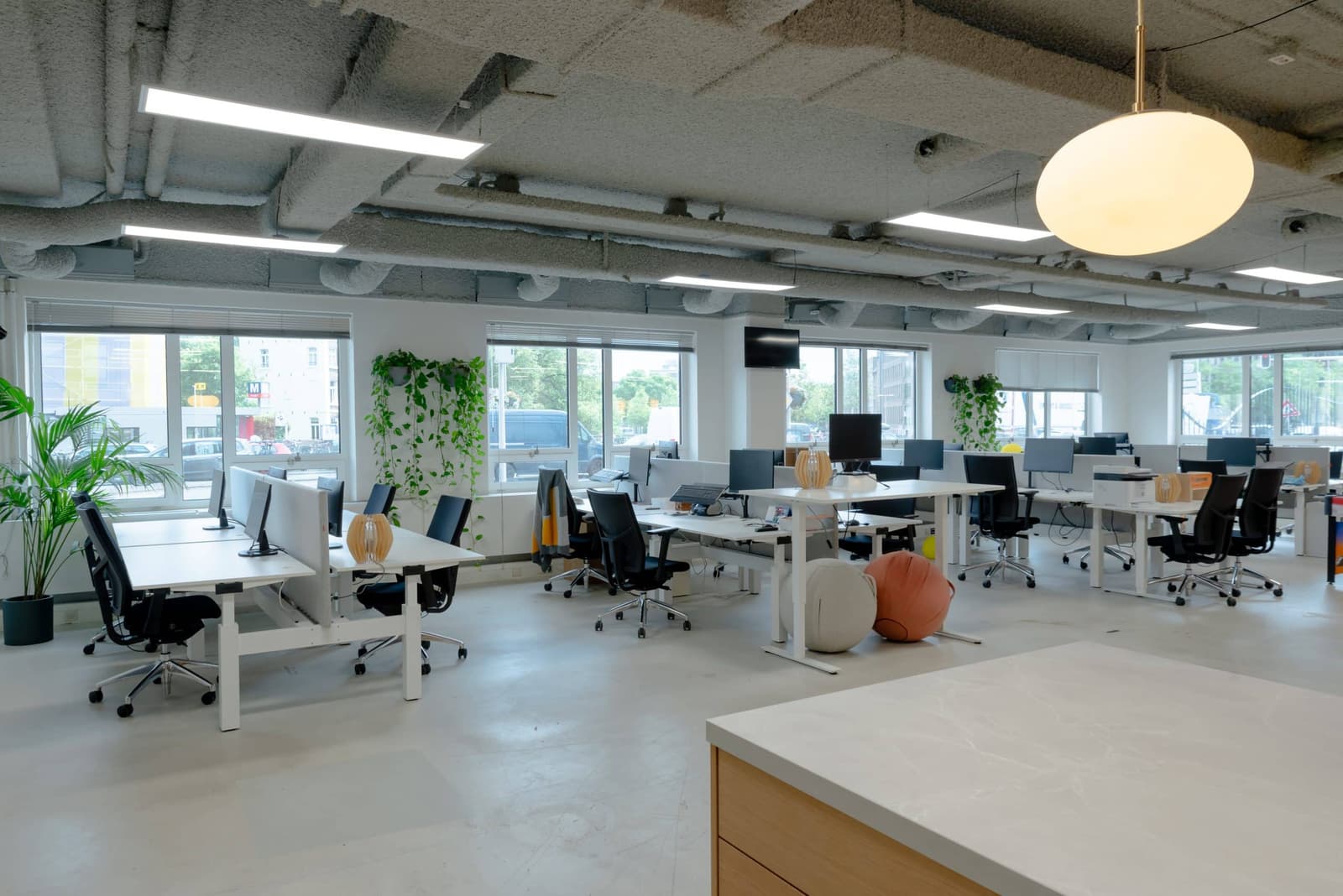 Kantoorruimte Rhijnspoorplein 10 in Amsterdam-Centrum — foto 1