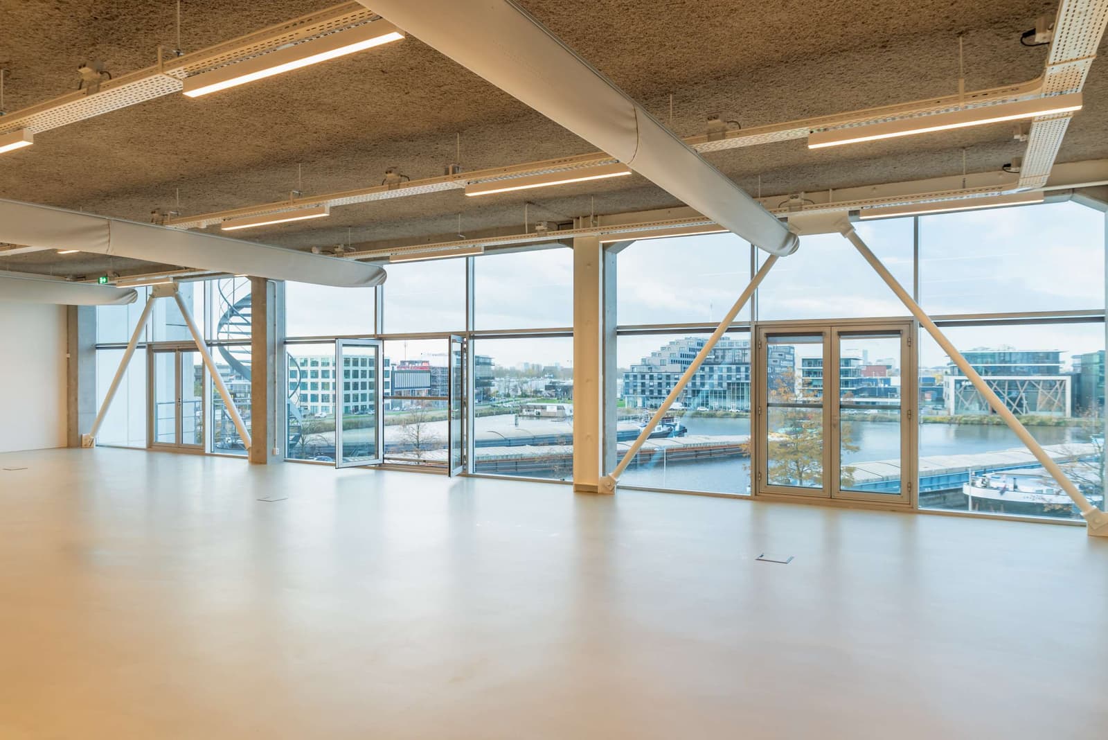 Kantoorruimte Danzigerkade 17 in Amsterdam-Houthavens — foto 2